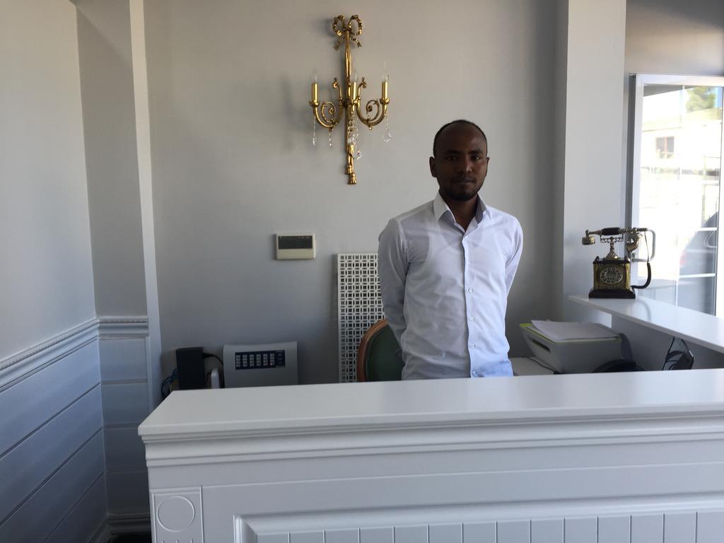 King Butique Hotel Yomra Luaran gambar